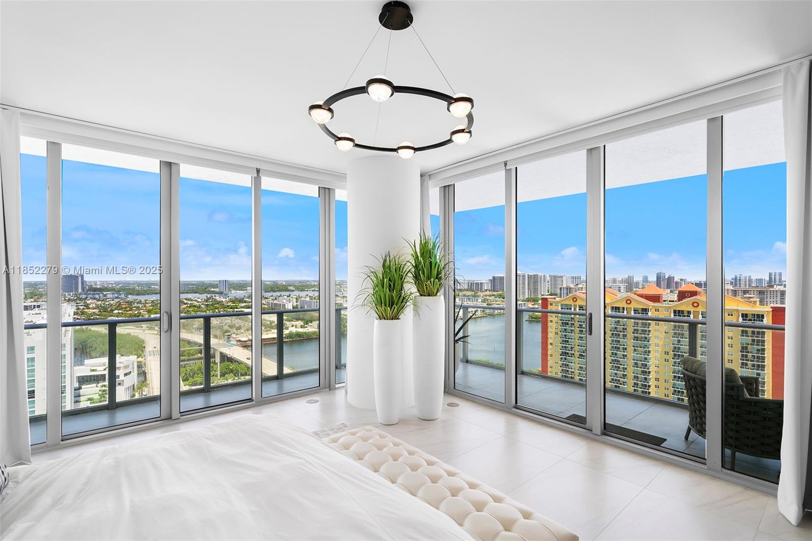 PARQUE TOWERS CONDO - Residential