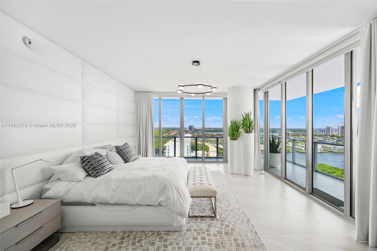 PARQUE TOWERS CONDO - Residential