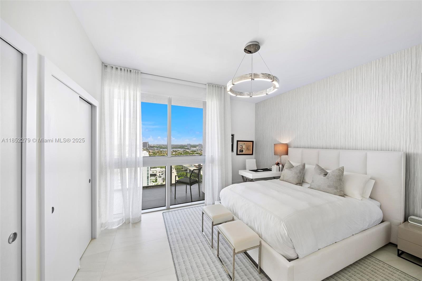 PARQUE TOWERS CONDO - Residential