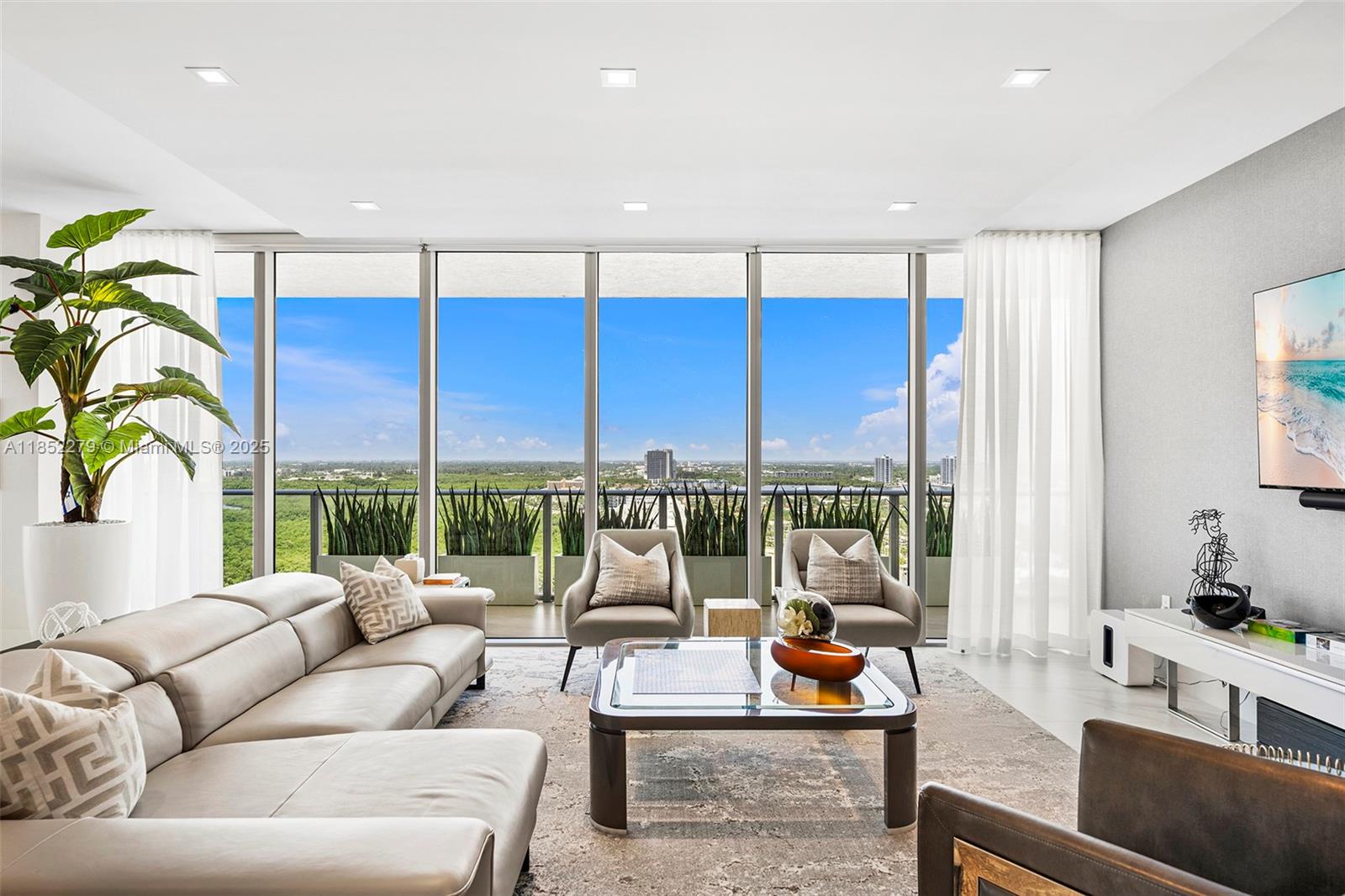 330 Sunny Isles Blvd 5-PH01