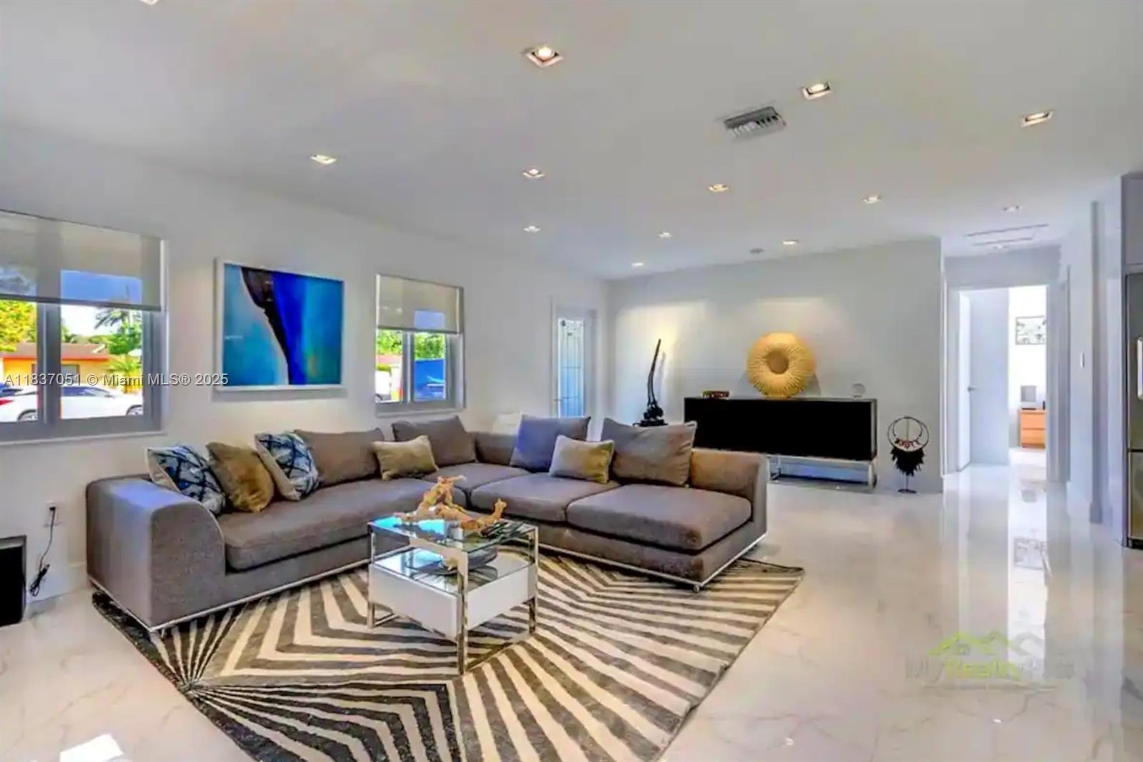 FAIRWAY PARK SEC 3 - Residential Lease