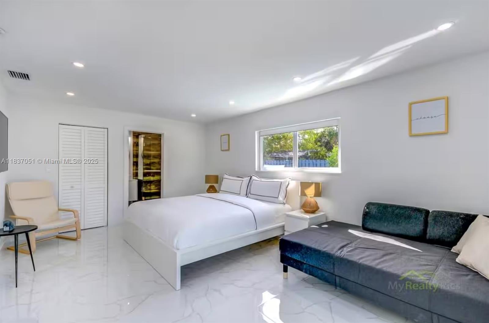 FAIRWAY PARK SEC 3 - Residential Lease