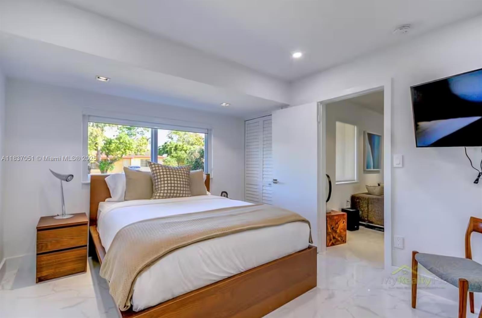 FAIRWAY PARK SEC 3 - Residential Lease