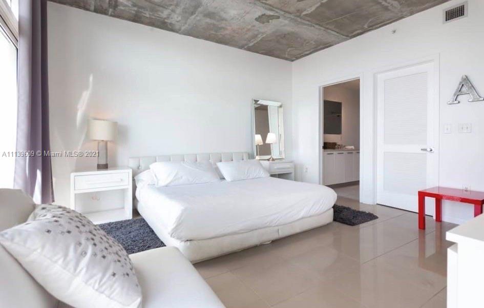 MIDBLOCK MIAMI CONDO - Residential