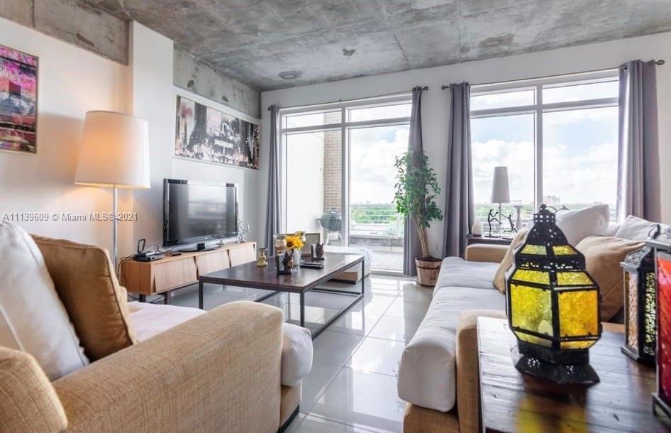 MIDBLOCK MIAMI CONDO - Residential