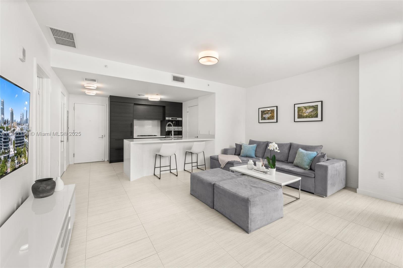 ONE OCEAN CONDO - Residential