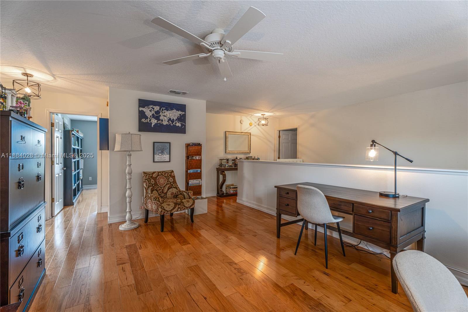 TWIN RIVERS - Residential