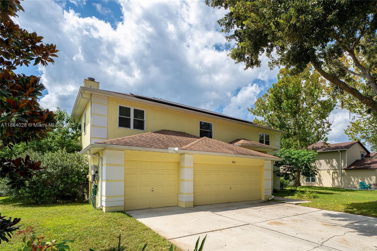 TWIN RIVERS - Residential