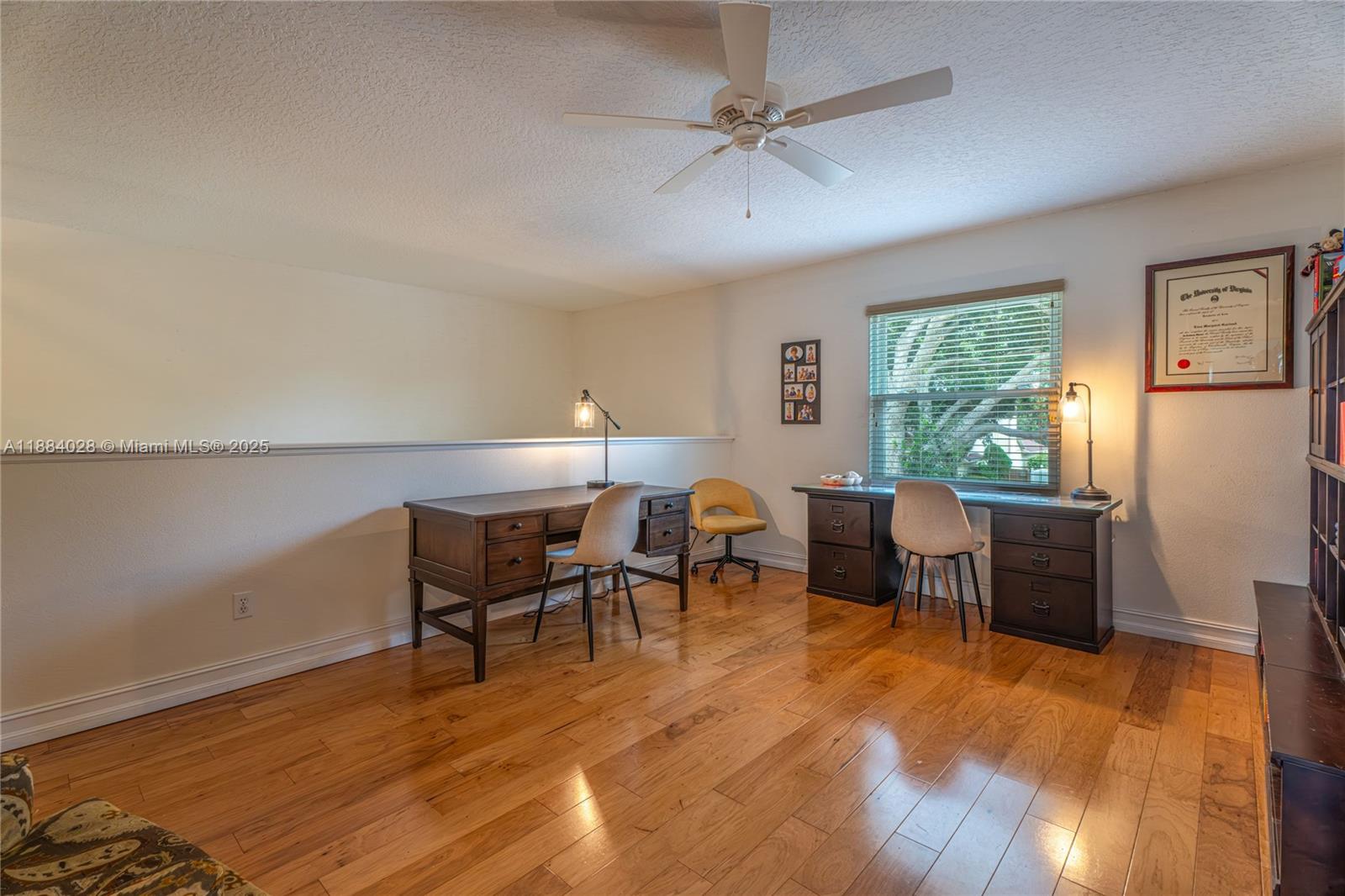 TWIN RIVERS - Residential