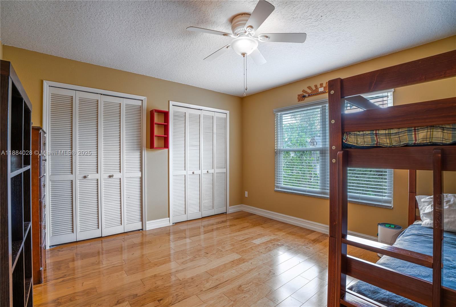 TWIN RIVERS - Residential