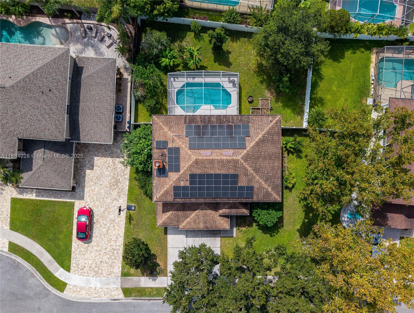 TWIN RIVERS - Residential