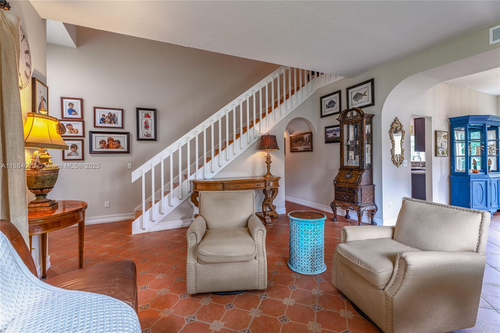 TWIN RIVERS - Residential