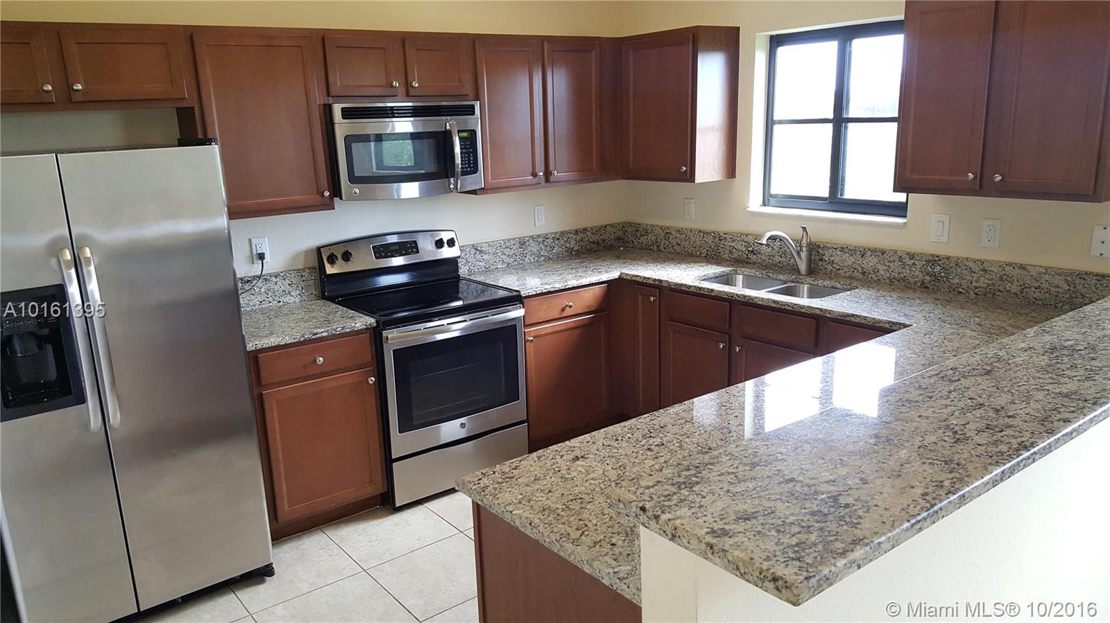 The Courts At Bayshore II - Residential Lease