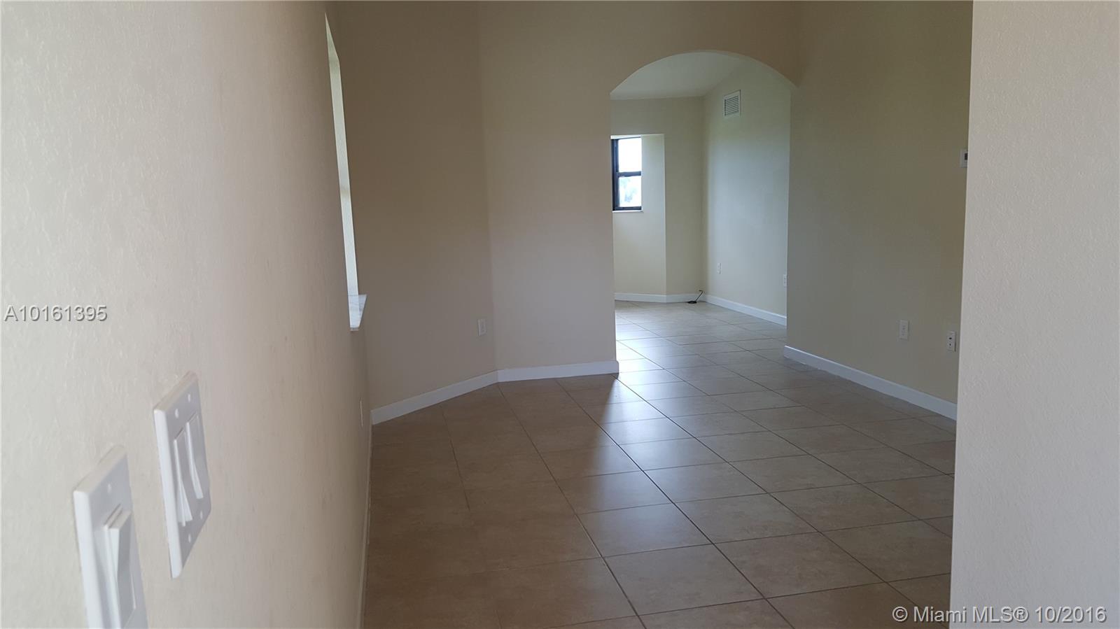 The Courts At Bayshore II - Residential Lease