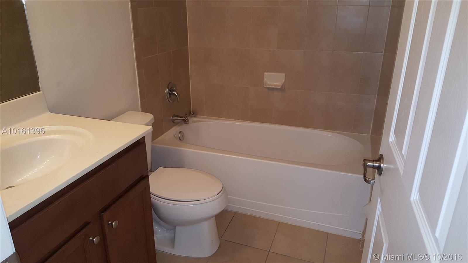 The Courts At Bayshore II - Residential Lease