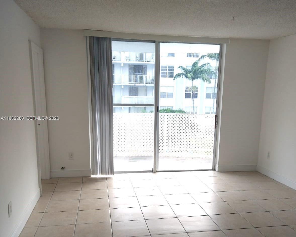 MONTECARLO CONDO - Residential Lease