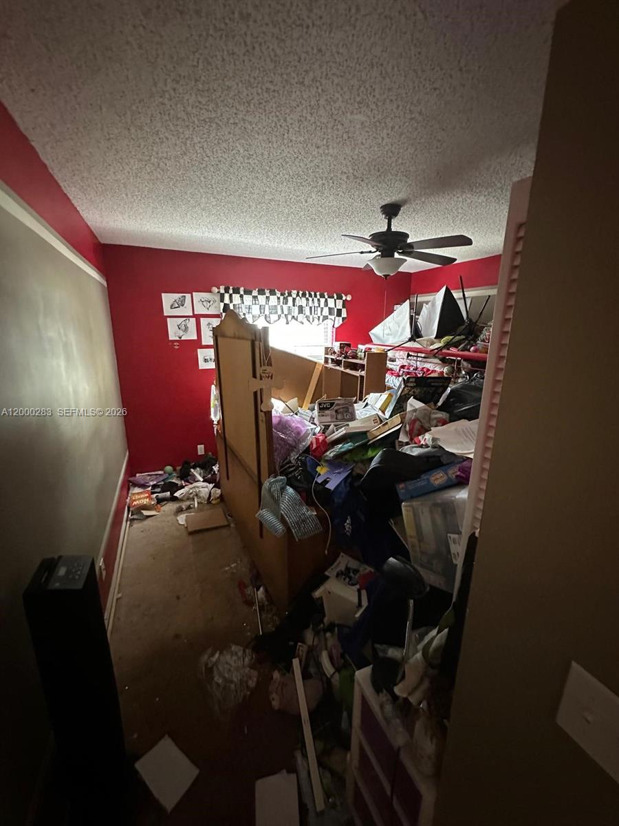 LAKE CHARLESTON PAR R - Residential