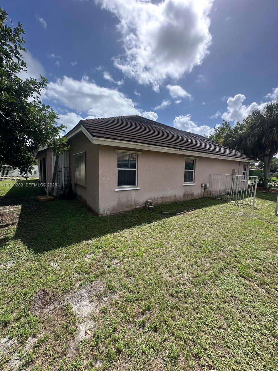 LAKE CHARLESTON PAR R - Residential