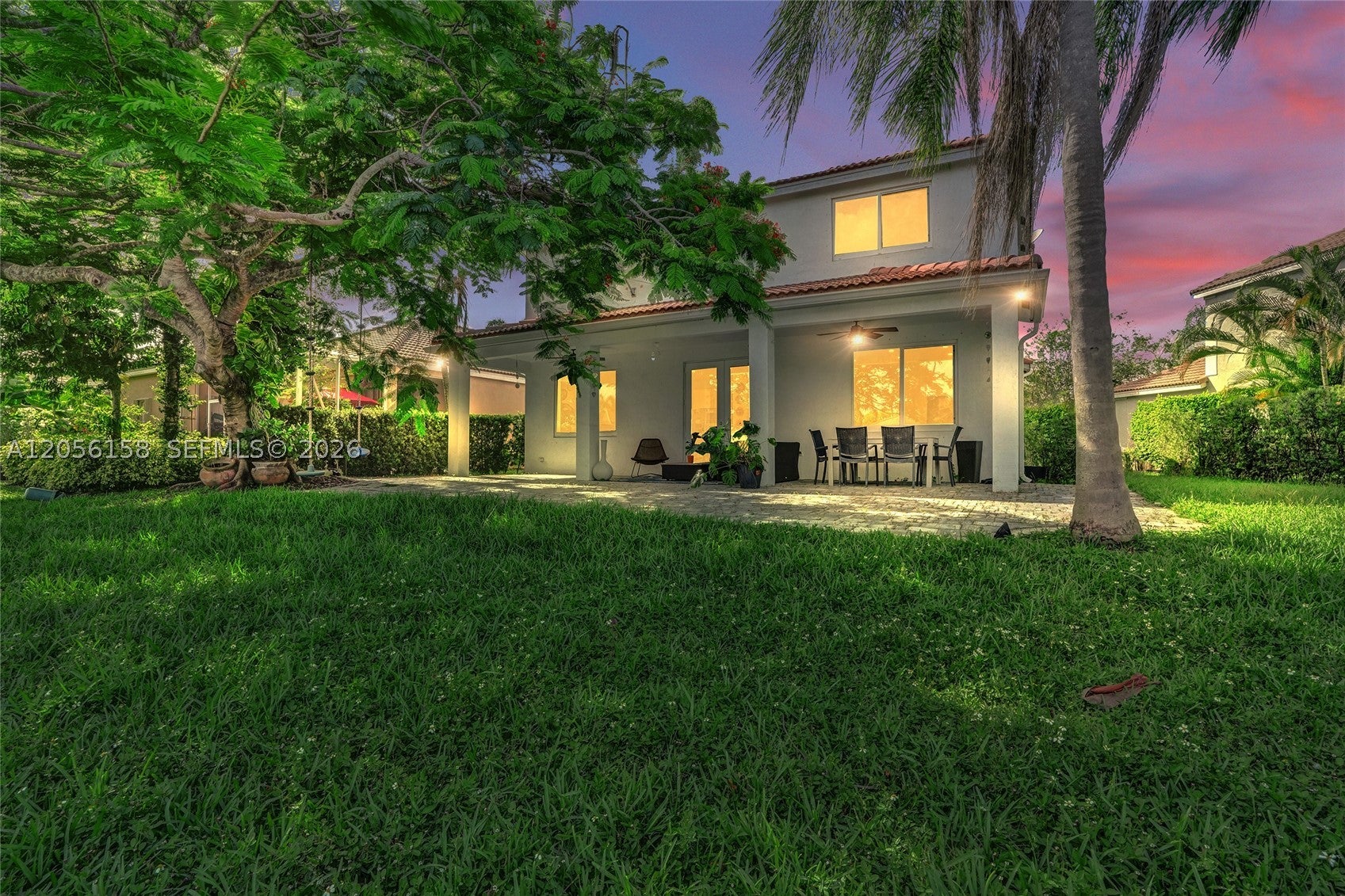 1216 Chinaberry Dr