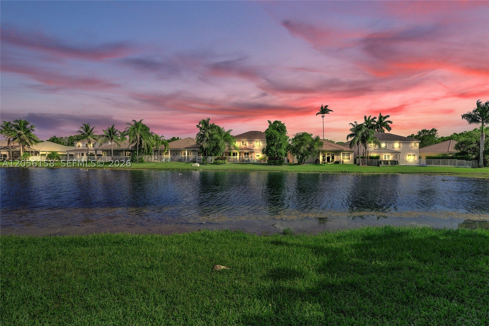 1216 Chinaberry Dr