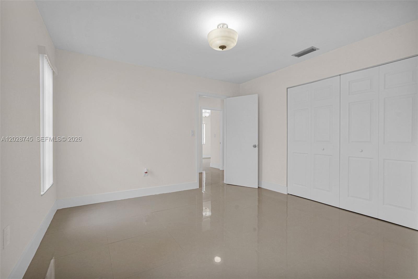 KENDALL LAKES EAST SECTIO - Residential