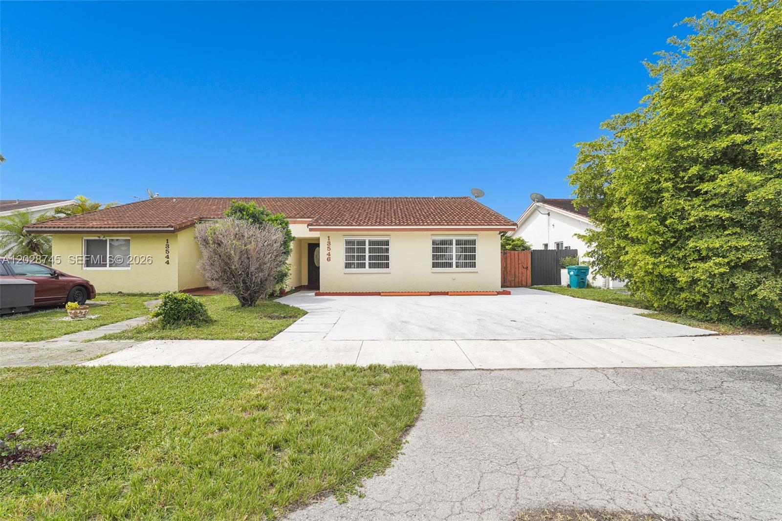 KENDALL LAKES EAST SECTIO - Residential