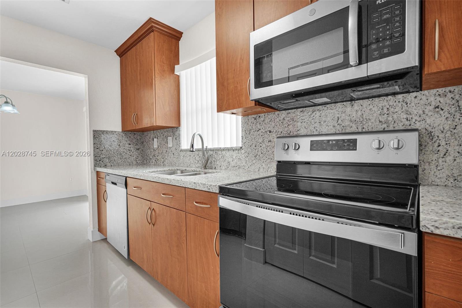 KENDALL LAKES EAST SECTIO - Residential