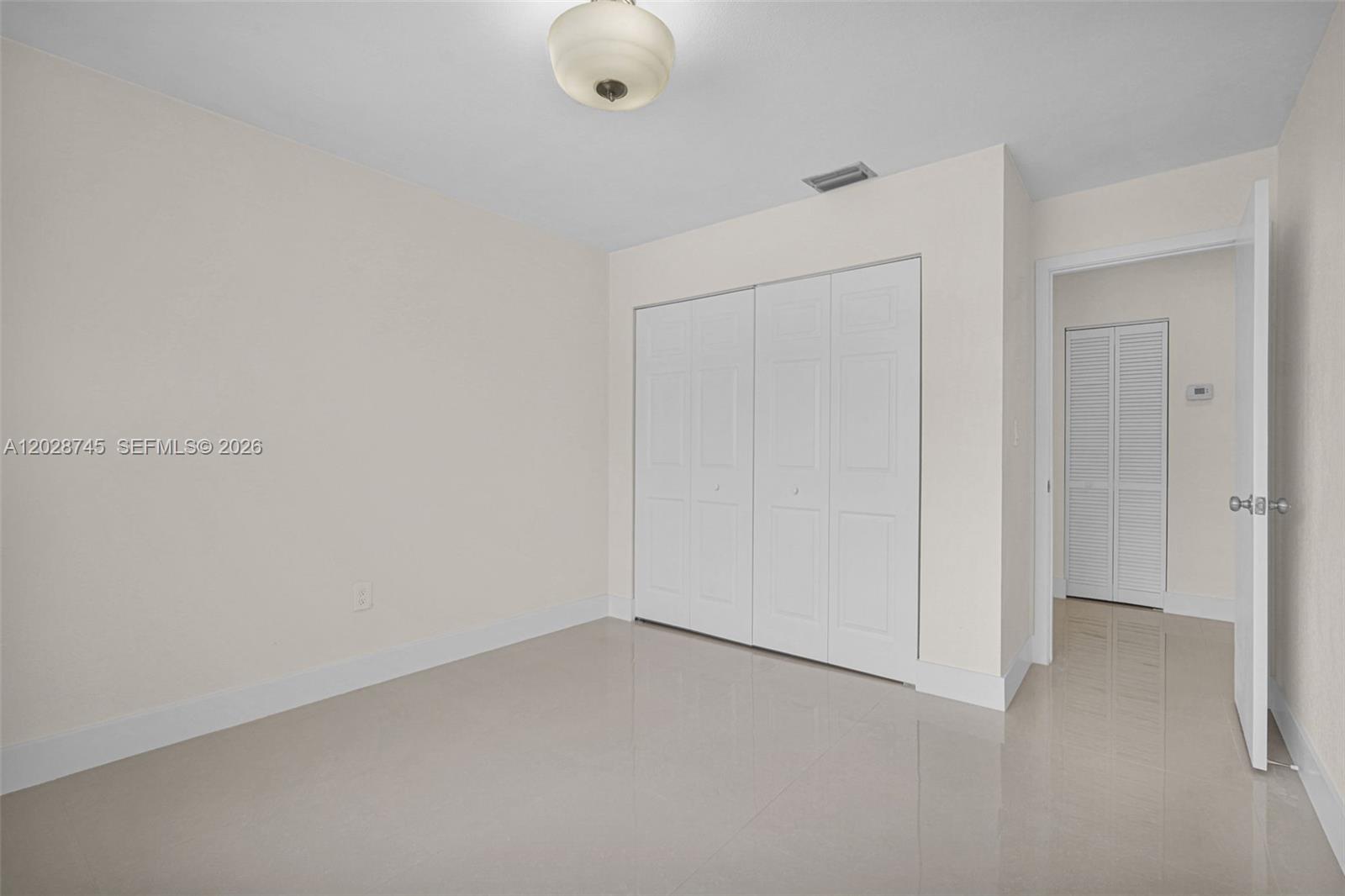KENDALL LAKES EAST SECTIO - Residential