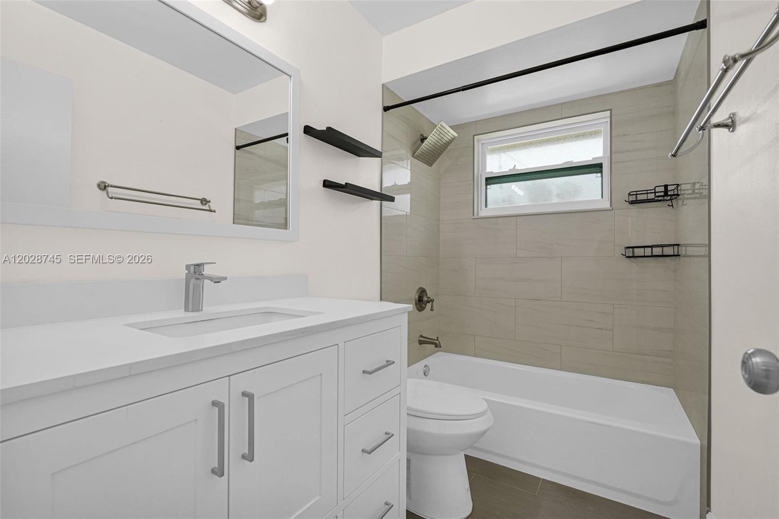 KENDALL LAKES EAST SECTIO - Residential