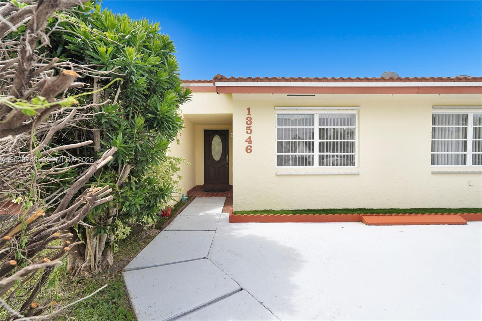 KENDALL LAKES EAST SECTIO - Residential
