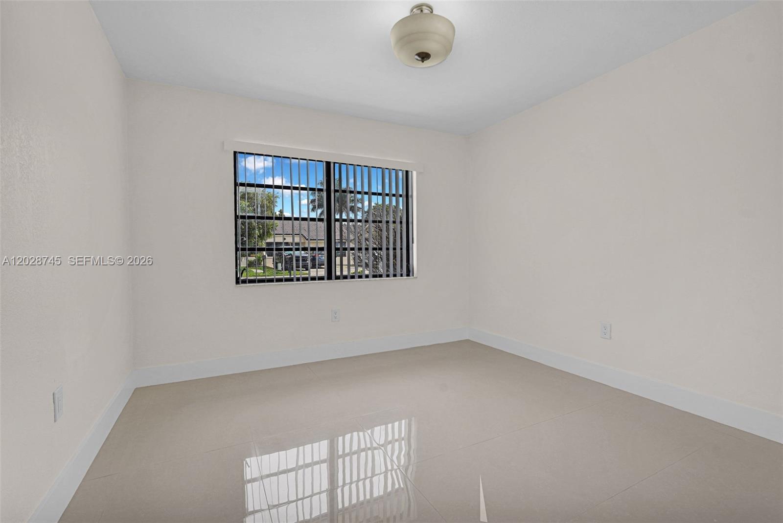 KENDALL LAKES EAST SECTIO - Residential