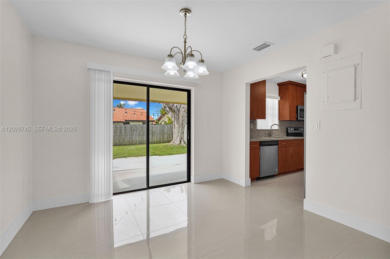 KENDALL LAKES EAST SECTIO - Residential
