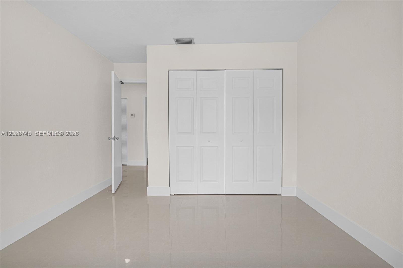 KENDALL LAKES EAST SECTIO - Residential