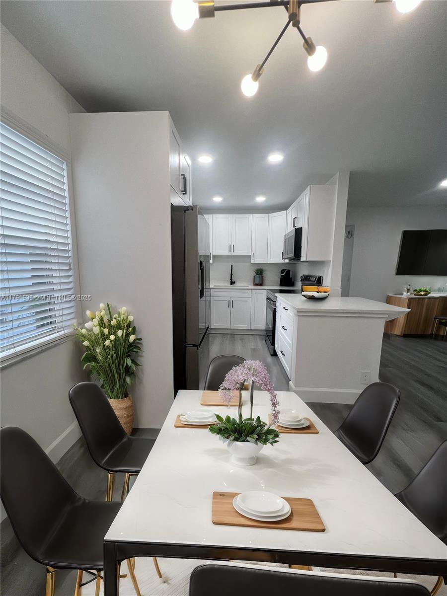 KINGS POINT NORMANDY COND - Residential