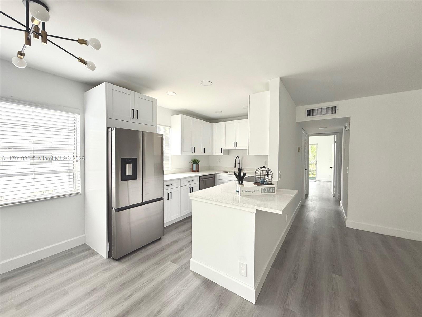 KINGS POINT NORMANDY COND - Residential