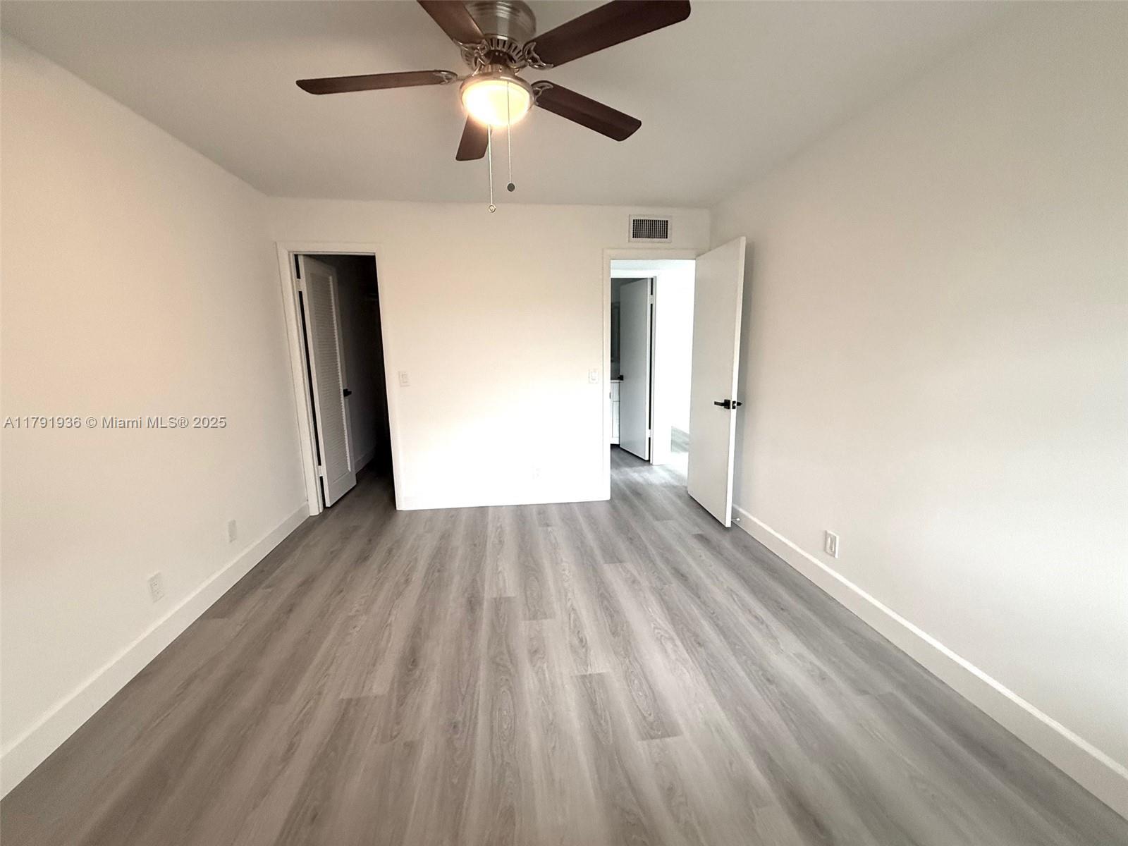KINGS POINT NORMANDY COND - Residential
