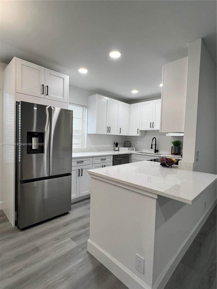 KINGS POINT NORMANDY COND - Residential