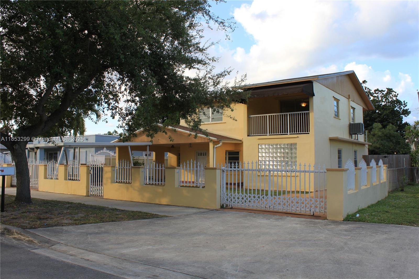 Quiet east Hialeah neighborhood. Large 1,000 SF 2nd floor unit for rent. 2 large bedrooms, 1 bathroom, large living room-dining room, balcony and updated kitchen. Home totally redone with updated flooring, bathroom. gated property with enough parking for 2-3 cars. washer and dryer included in laundry room. rent includes sewer and lawn maintenance. 15 Sept move in. property is part of a duplex. First floor is a different unit not included in this rental.