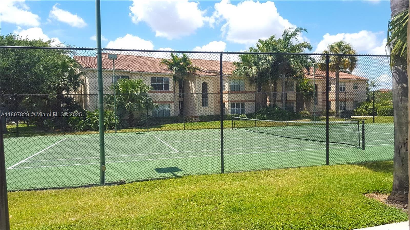 CORAL KEY CONDO - Residential