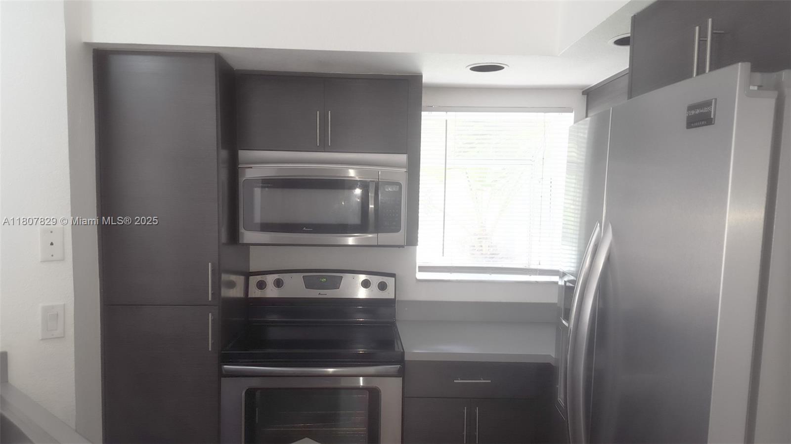 CORAL KEY CONDO - Residential