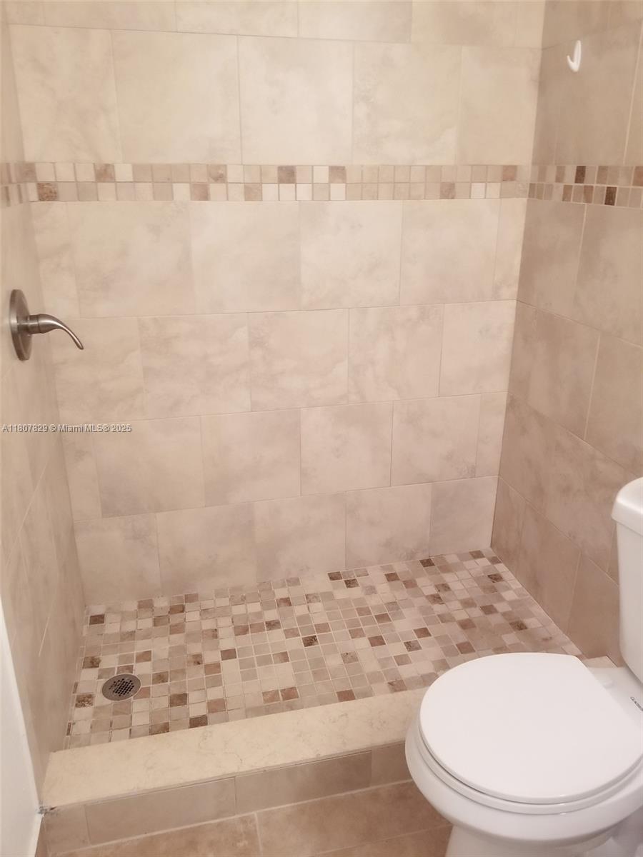 CORAL KEY CONDO - Residential