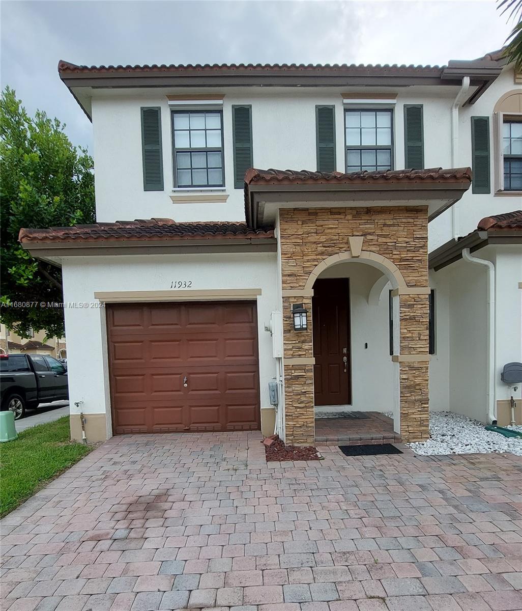 11932 Sw 154 Ave, Miami, Broward County, Florida - 3 Bedrooms  
2 Bathrooms - 