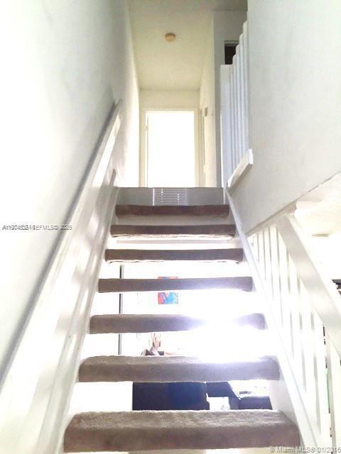 VILLAS AT LAKEVIEW, FOURT - Residential