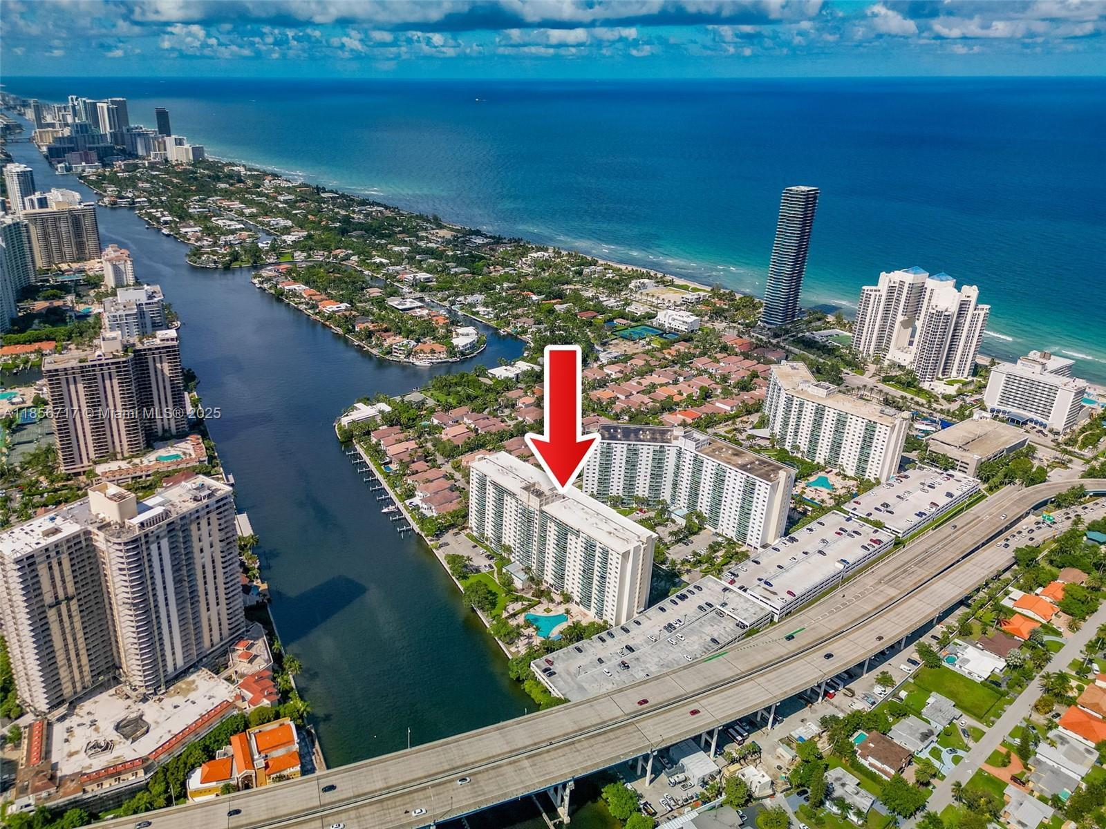 Sunny Isles 1BD/1BA – Across from the Beach!
Fabulous 14th-floor condo, freshly painted, with great storage. Walk to the beach, minutes to Aventura Mall, dining, and parks. Enjoy 24/7 security, valet, pool, gym, convenience store, business center & laundry on every floor. Water, trash, cable & high-speed internet included!