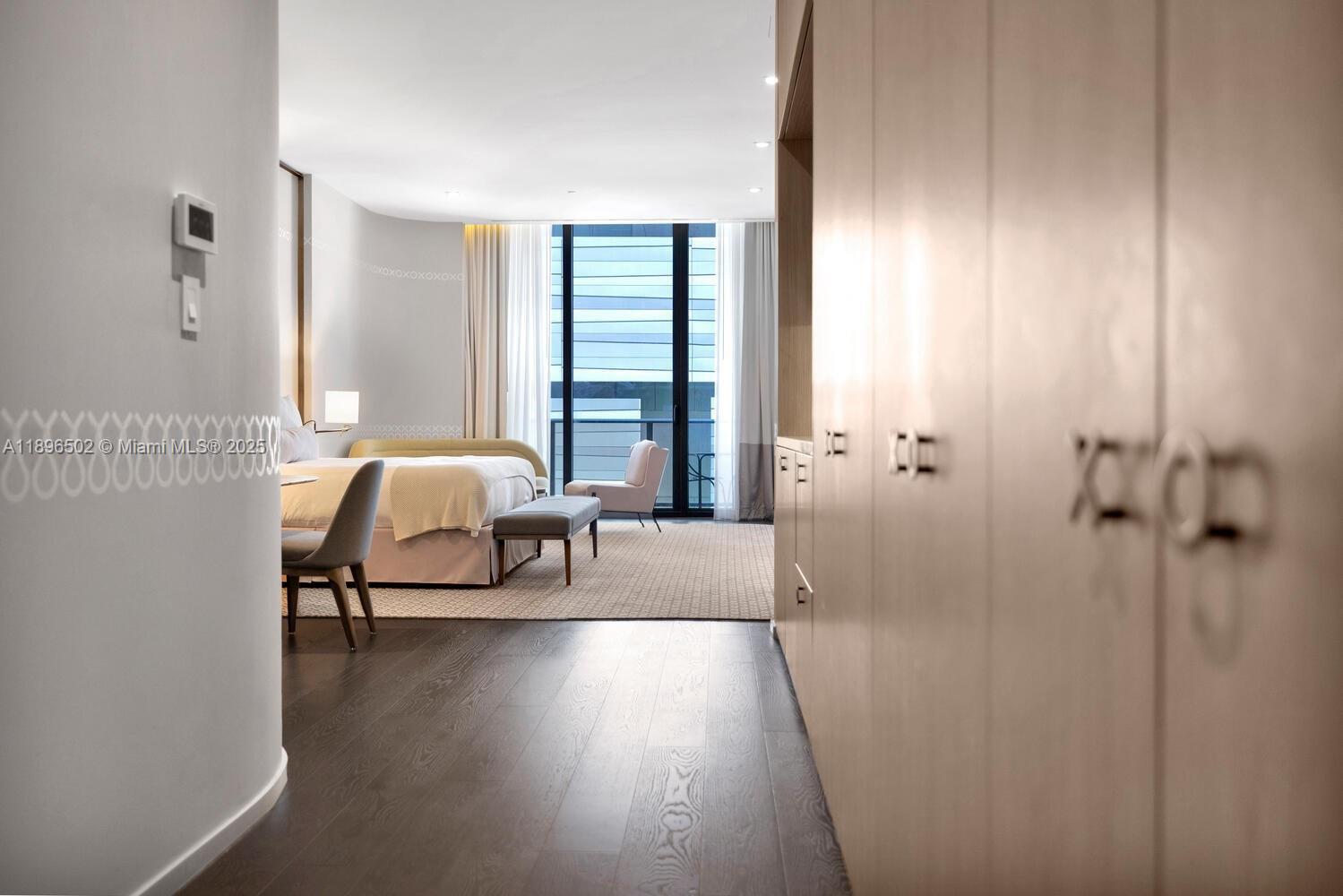 801 SMA DESIGNER SUITES C - Residential