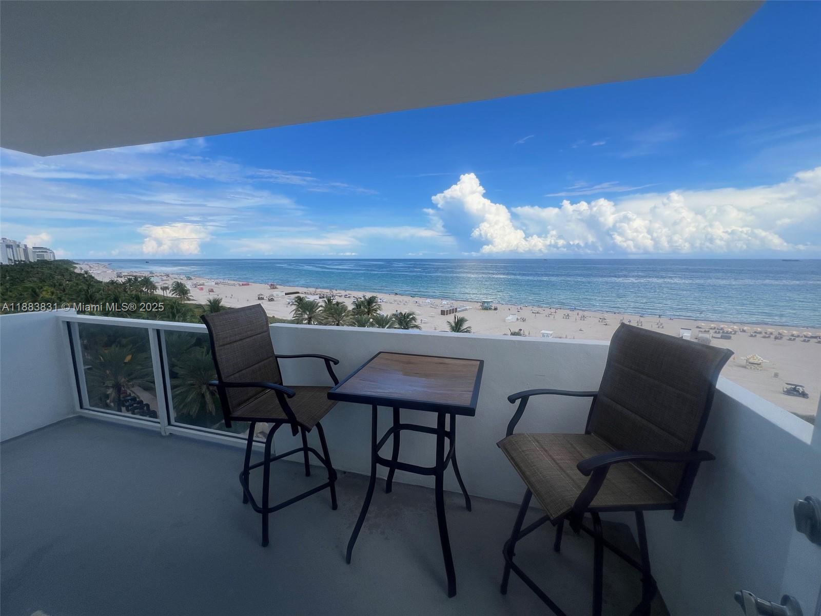 THE DECOPLAGE CONDO - Residential Lease