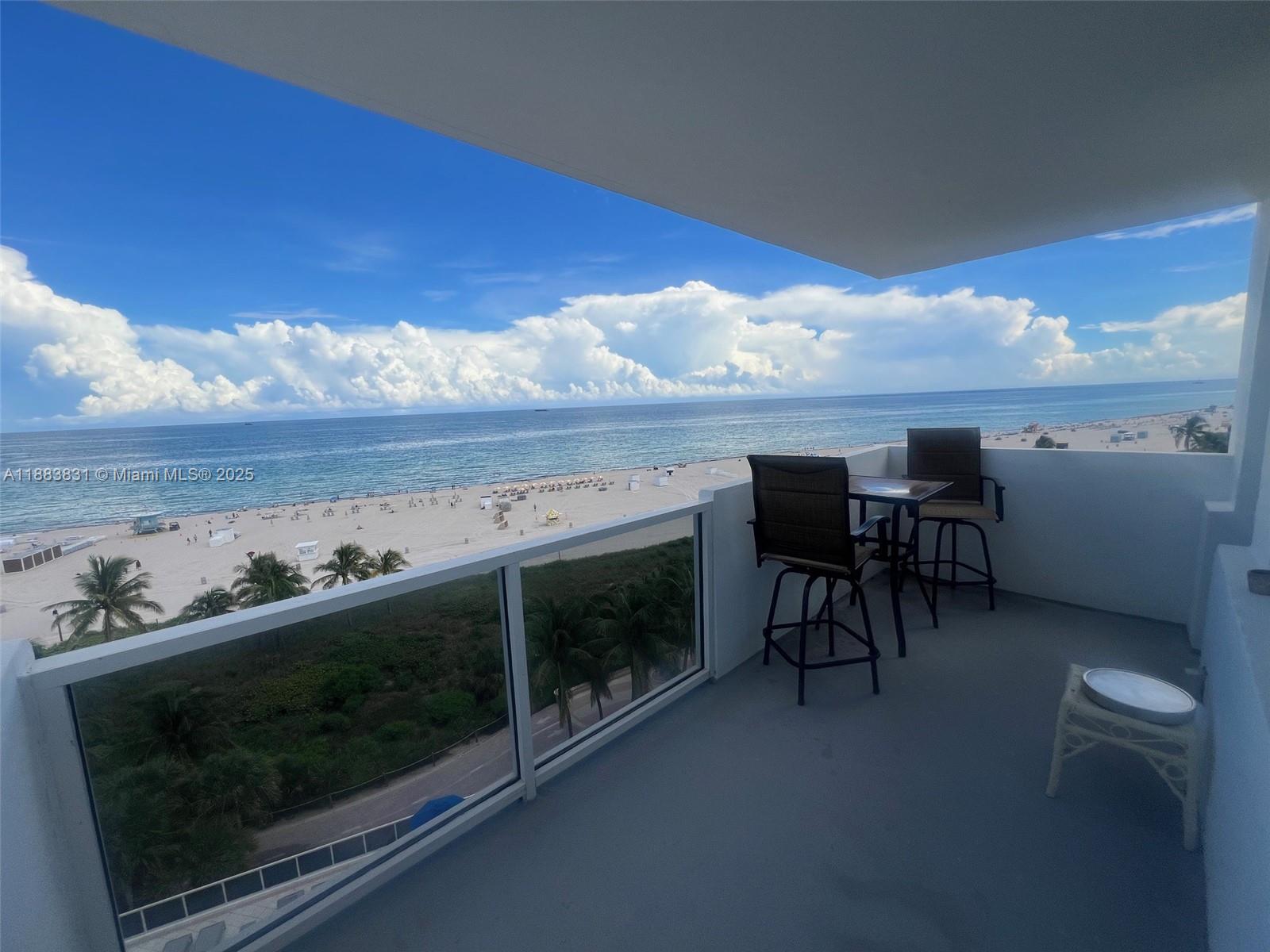 THE DECOPLAGE CONDO - Residential Lease
