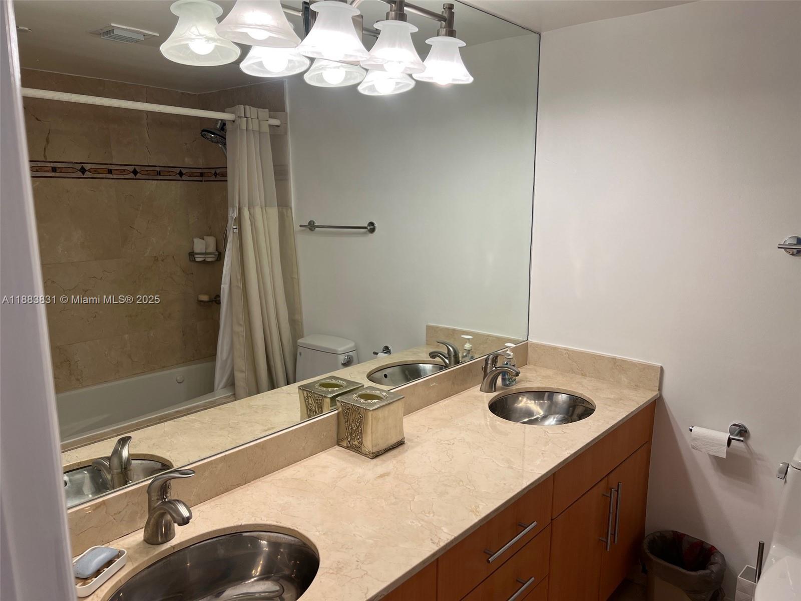THE DECOPLAGE CONDO - Residential Lease