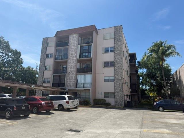 EL CID CONDO - Residential