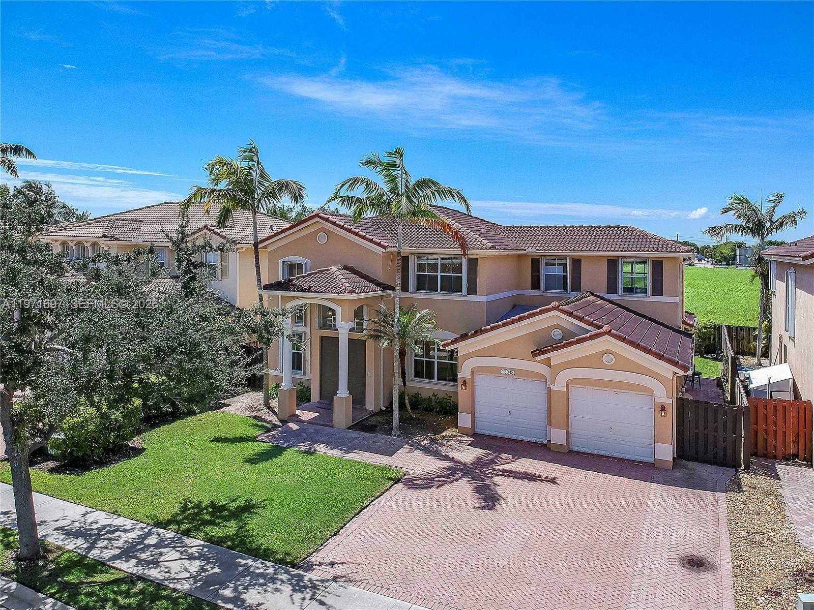 KENDALL BREEZE SOUTH - Residential Lease